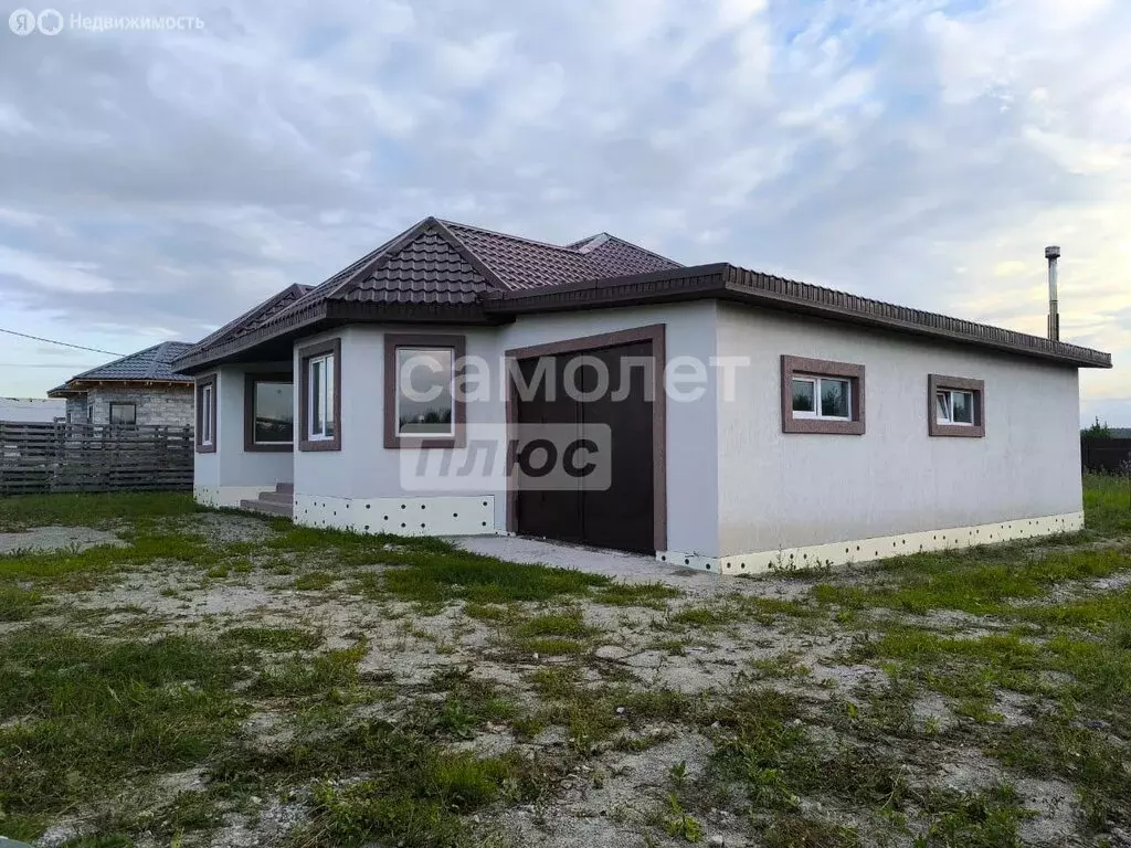 Дом в Верхнее Дуброво, улица Демидова (170 м) - Фото 1