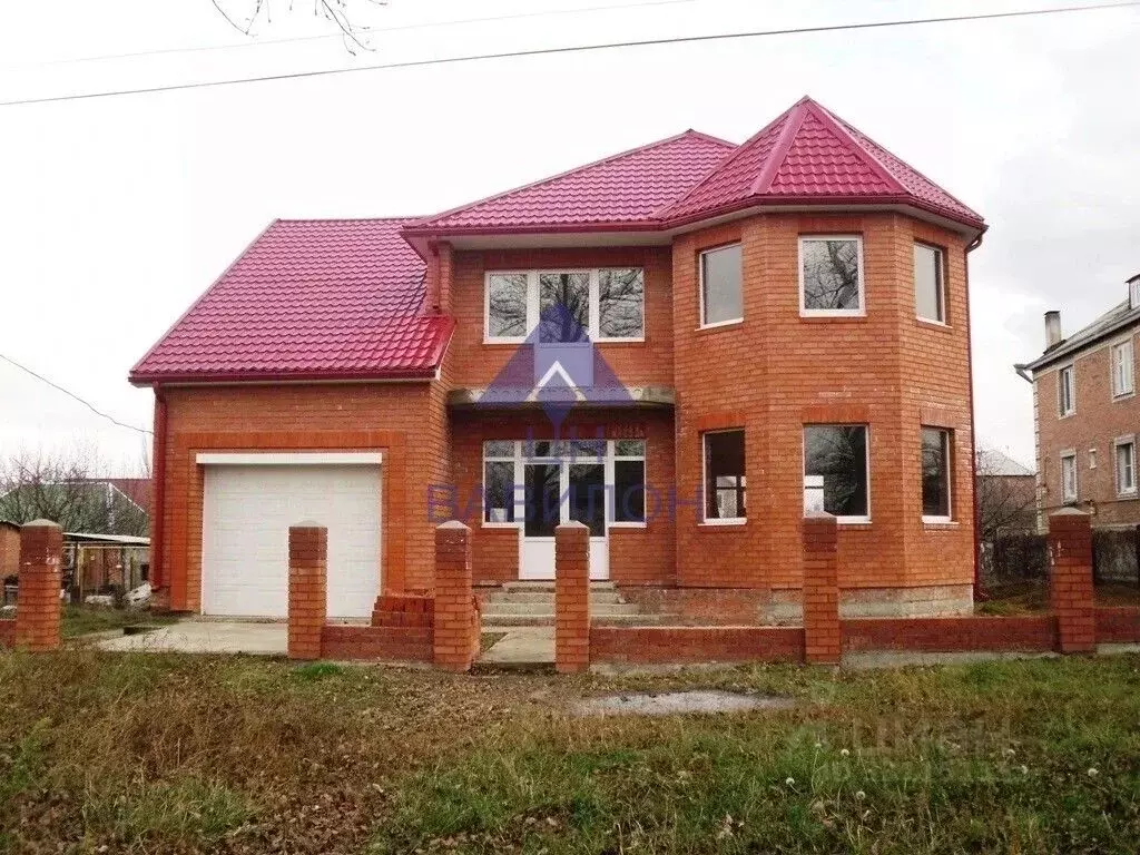 Дом в Ростовская область, Цимлянск ул. Азина, 128 (350 м) - Фото 1