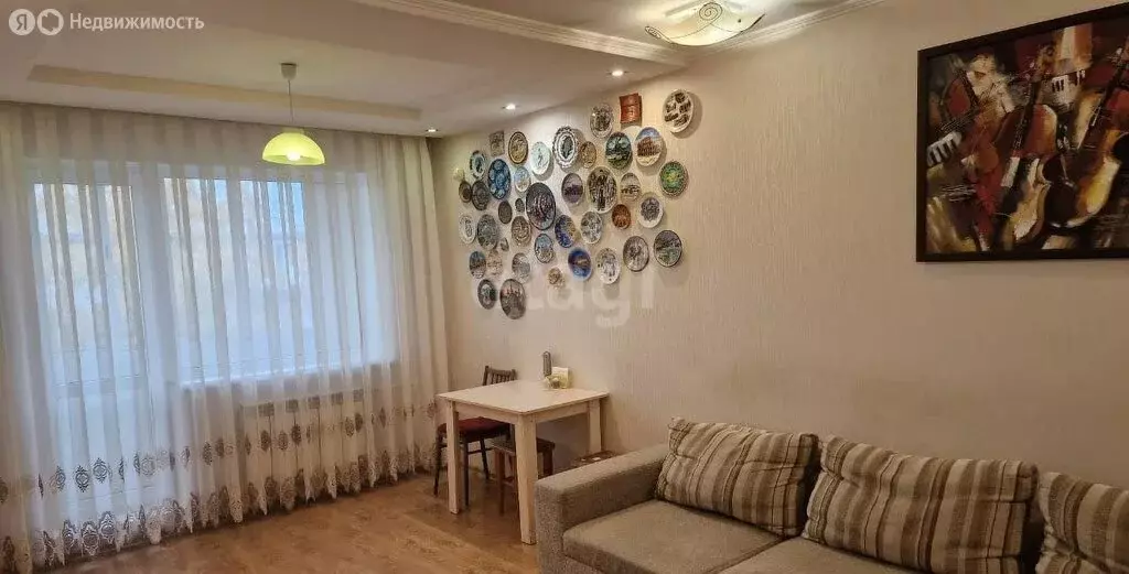 3-комнатная квартира: Кемерово, Спортивная улица, 38 (61 м) - Фото 0