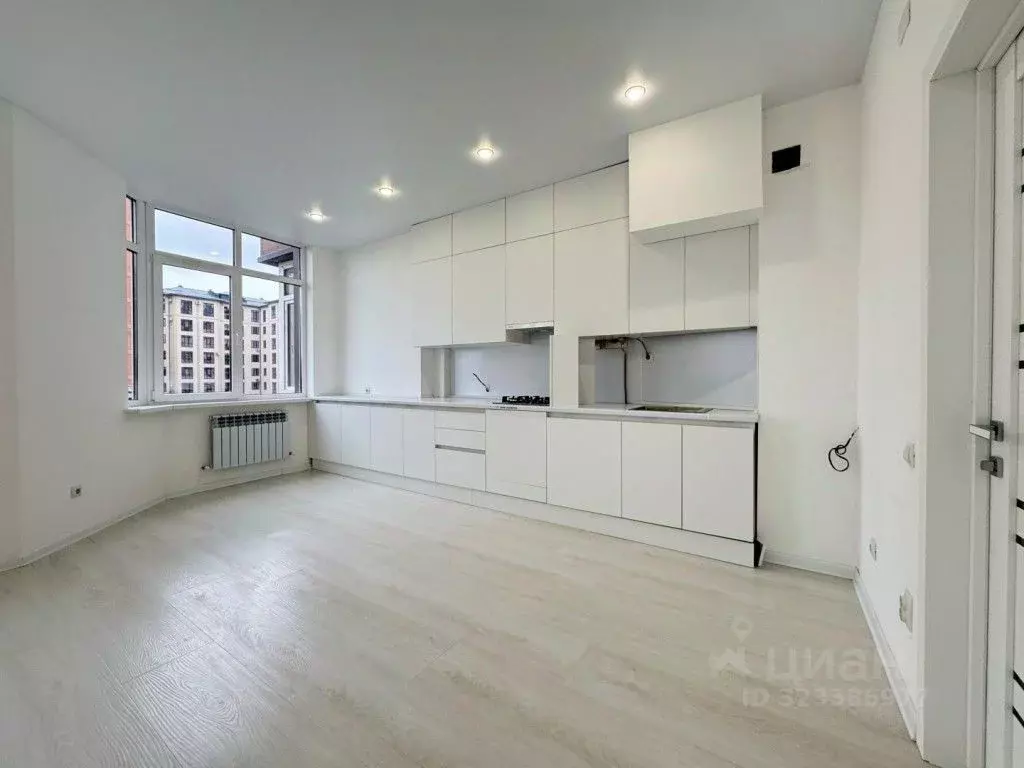 2-к кв. Кабардино-Балкария, Нальчик Эльбрусская ул. (67.0 м) - Фото 1