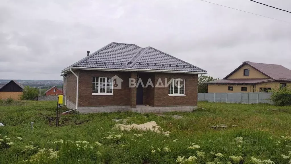 Дом в Белгородская область, Белгородский район, Никольское с/пос, с. ... - Фото 1