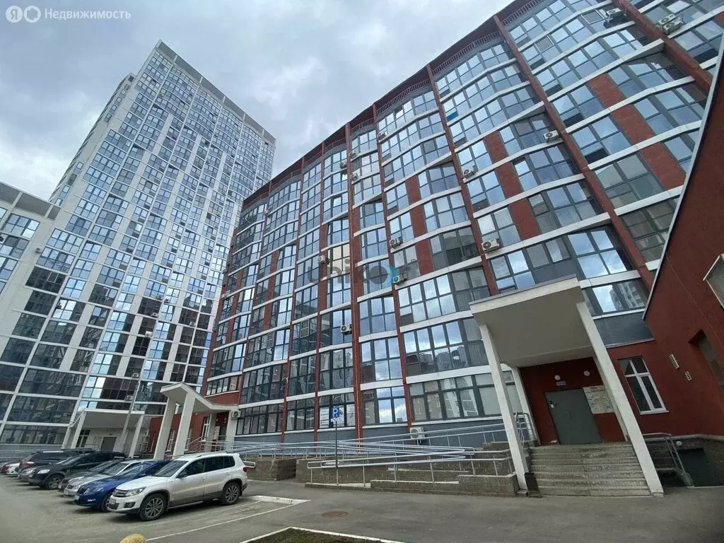 3-комнатная квартира: Уфа, проспект Дружбы Народов, 53 (85 м) - Фото 1