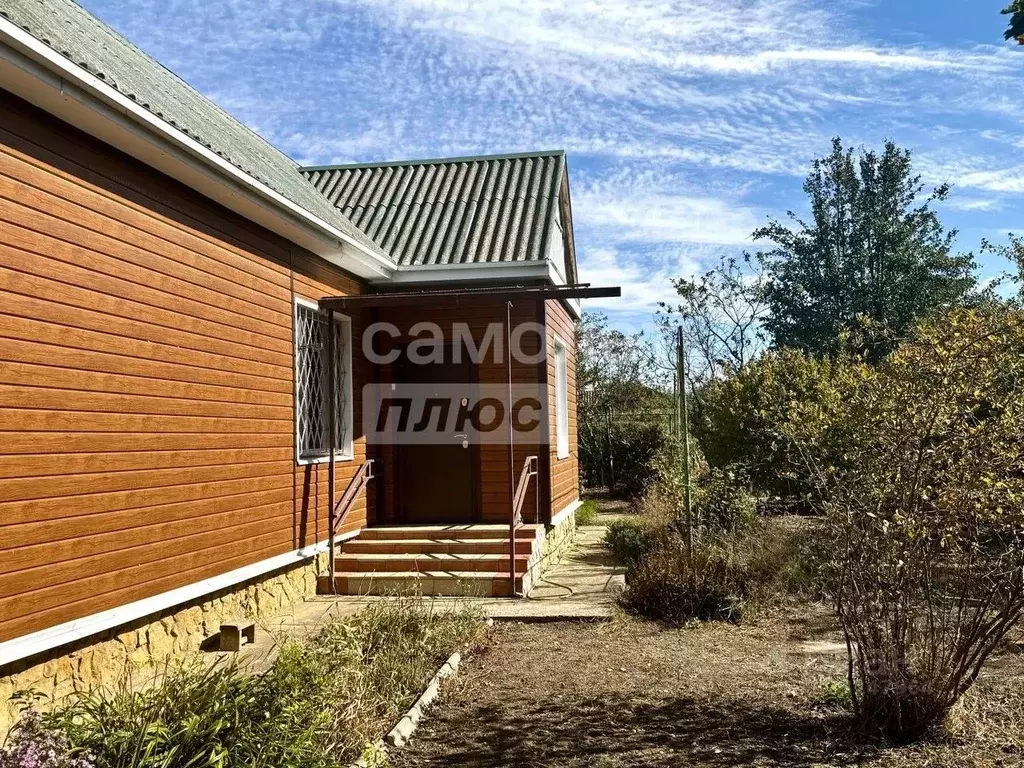 Дом в Краснодарский край, Приморско-Ахтарск ул. Строителей (65 м) - Фото 2