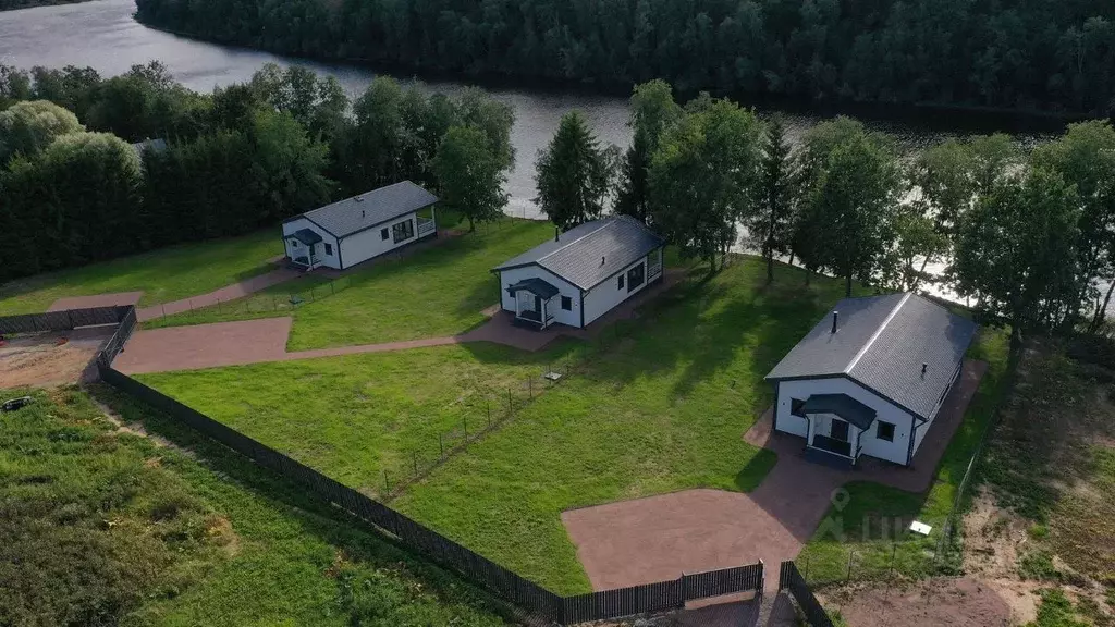 Дом в Ленинградская область, Волховский район, Бережковское с/пос, ... - Фото 1