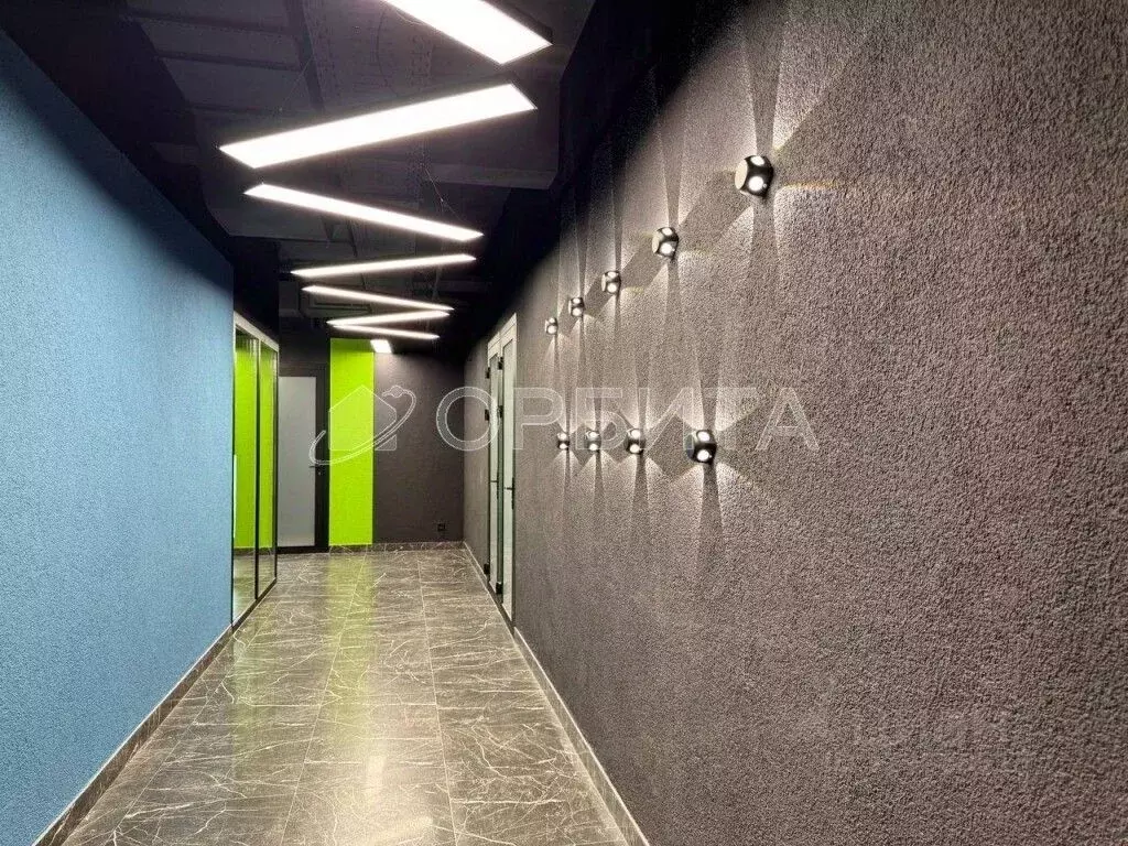 Помещение свободного назначения в Тюменская область, Тюмень ул. ... - Фото 0