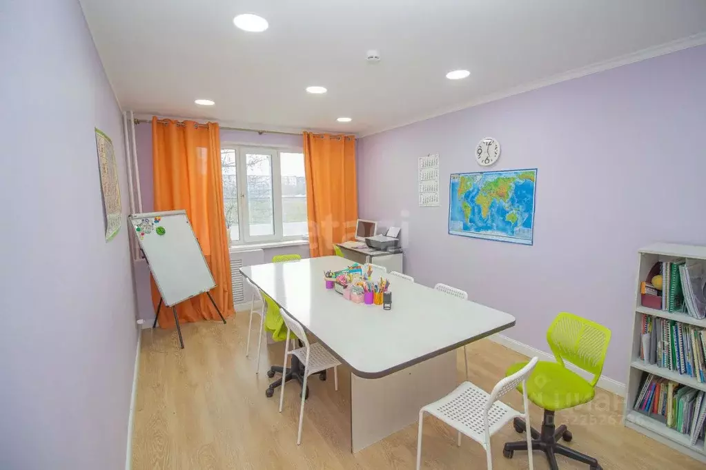 Офис в Ямало-Ненецкий АО, Новый Уренгой Железнодорожная ул., 6Б (75 м) - Фото 1