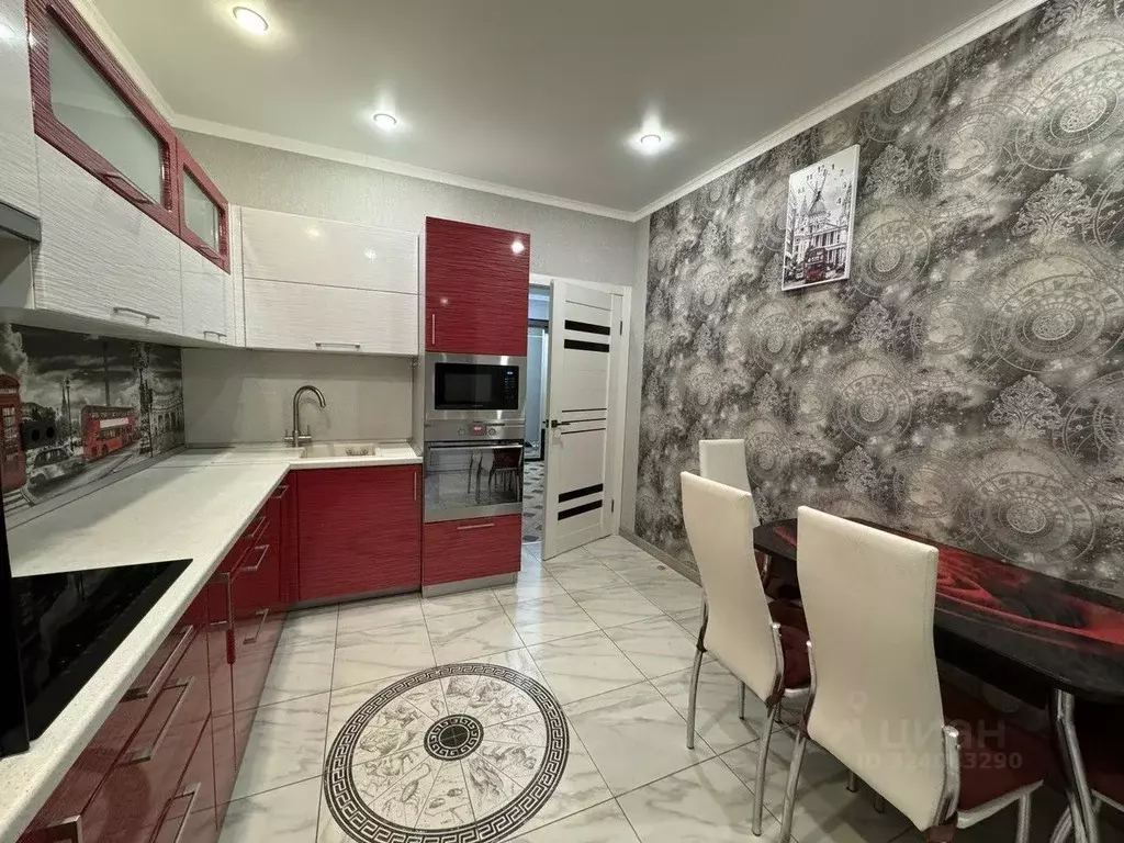 2-к кв. Краснодарский край, Краснодар ул. Командорская, 3к1 (67.0 м) - Фото 1