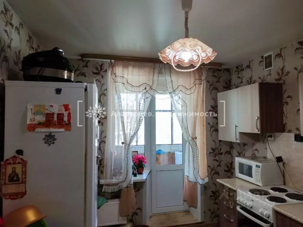 3-к кв. Томская область, Томск Красноармейская ул., 122 (60.8 м) - Фото 0