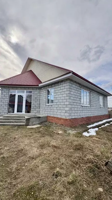 Дом в Челябинская область, Касли ул. Кирова, 4 (114 м) - Фото 1