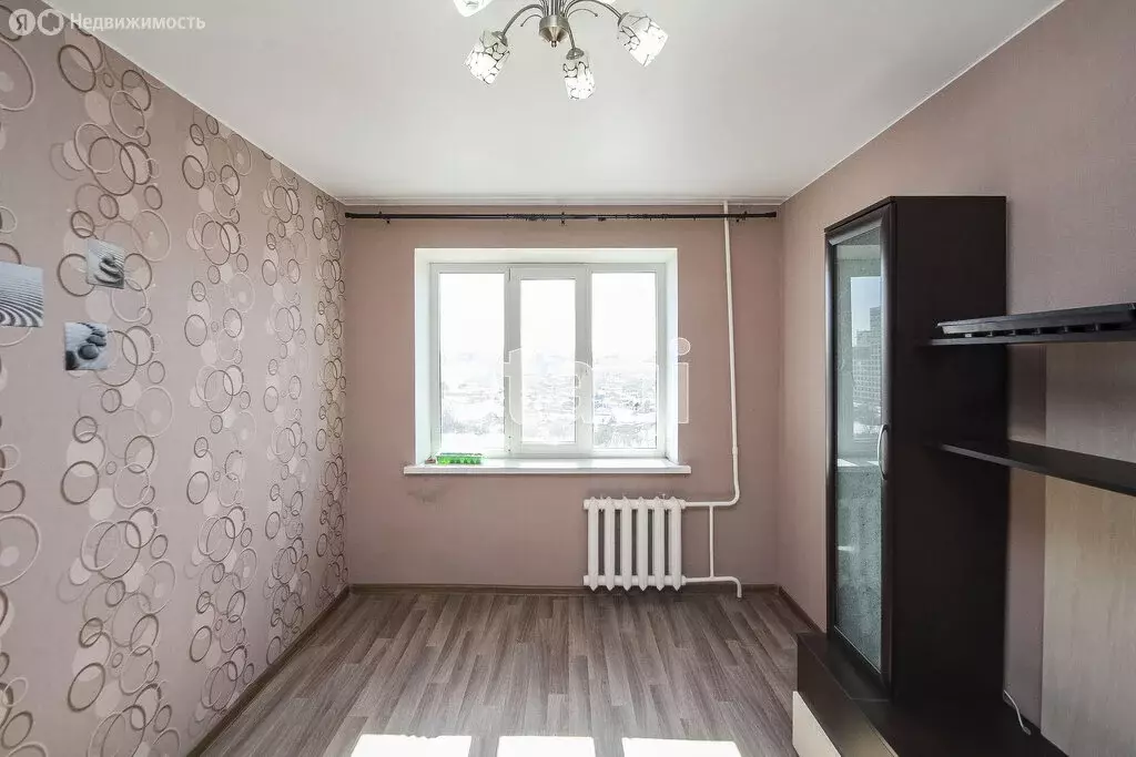 4-комнатная квартира: Тюмень, улица Муравленко, 9 (92.4 м) - Фото 0