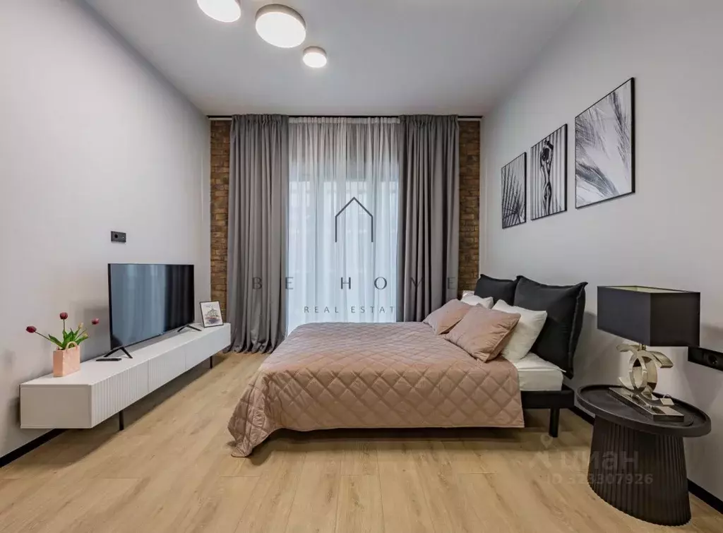 Студия Санкт-Петербург наб. Макарова, 58 (30.0 м) - Фото 1