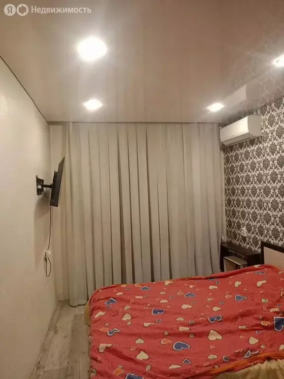 3-комнатная квартира: Таганрог, улица Фрунзе, 150 (60 м) - Фото 0