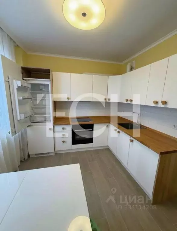 2-к кв. Московская область, Химки Молодежная ул., 74 (55.6 м) - Фото 1