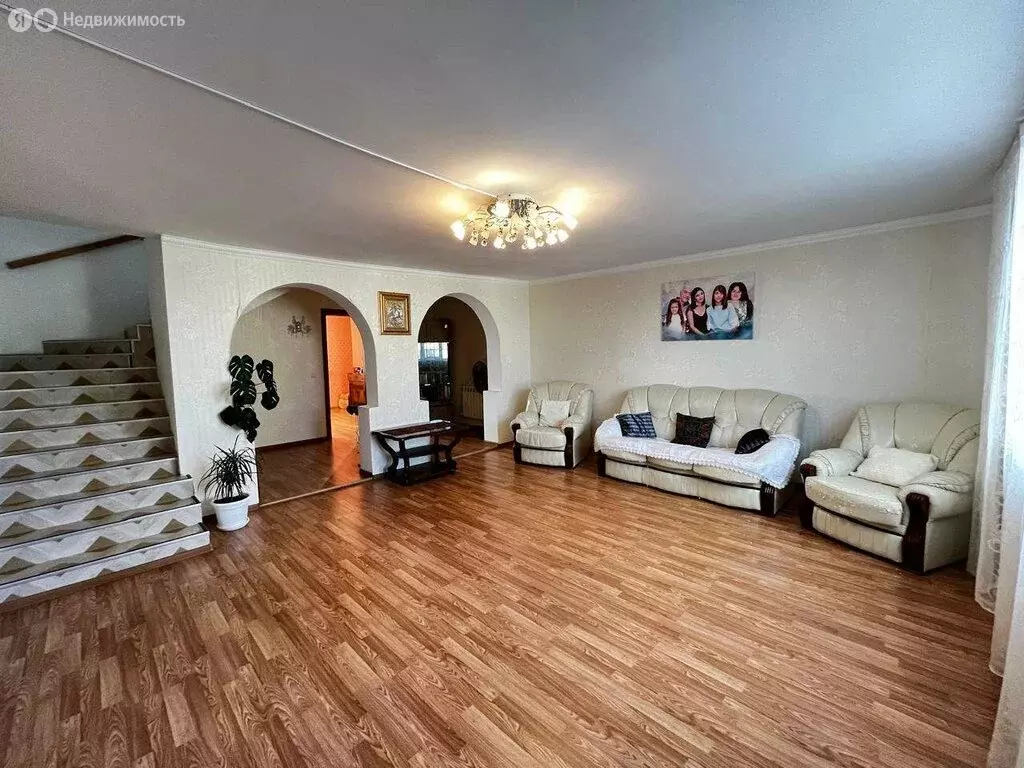 Дом в станица Суворовская, Молодёжная улица, 40 (241 м) - Фото 1