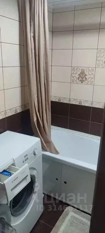 2-к кв. Тюменская область, Тобольск 7А мкр, 22 (54.0 м) - Фото 0