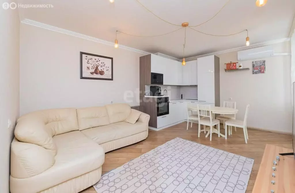 2-комнатная квартира: Пермь, улица Фрезеровщиков, 86 (65.9 м) - Фото 1