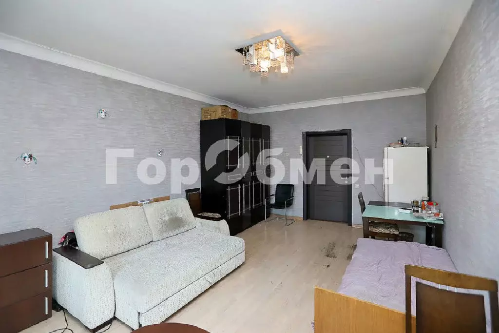 Продается комната в 3-комнатной квартире - Фото 1