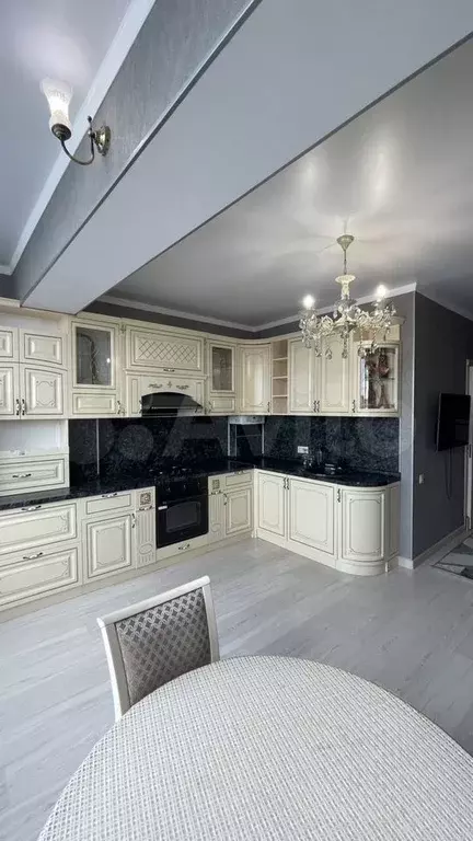 2-к. квартира, 62 м, 4/8 эт. - Фото 1