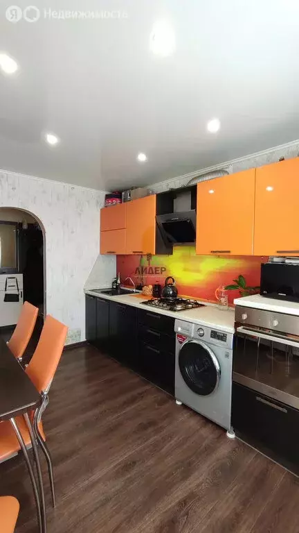 4-комнатная квартира: Нефтекамск, улица Ленина, 39 (69 м) - Фото 0