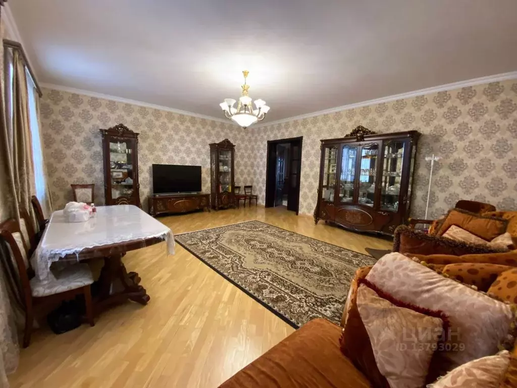 Дом в Кабардино-Балкария, Нальчик ул. Жуковского, 106 (550 м) - Фото 0