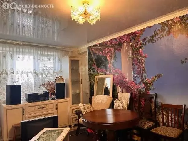 3-комнатная квартира: Астрахань, Хибинская улица, 6 (63.4 м) - Фото 1