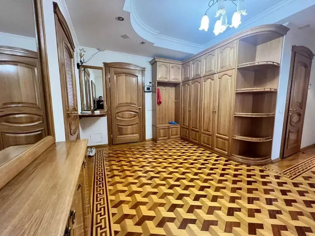 2-к кв. Крым, Ялта ул. Гоголя, 4 (100.0 м) - Фото 1