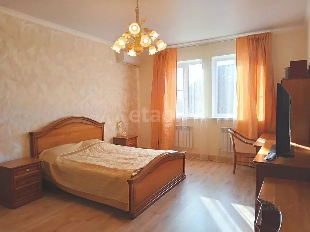 Дом в Ростовская область, Неклиновский район, Новобессергеневское ... - Фото 1