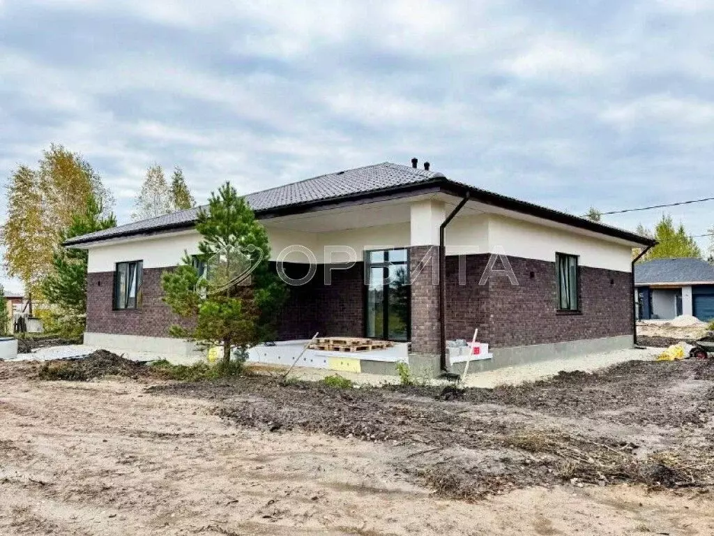 Дом в Тюменская область, Тюменский муниципальный округ, с. Перевалово ... - Фото 1