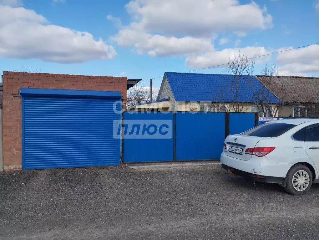 Дом в Астраханская область, Черноярский муниципальный округ, с. Черный ... - Фото 1