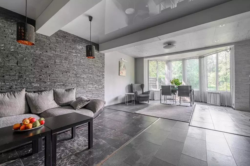 Продается дом в Москве - Фото 1