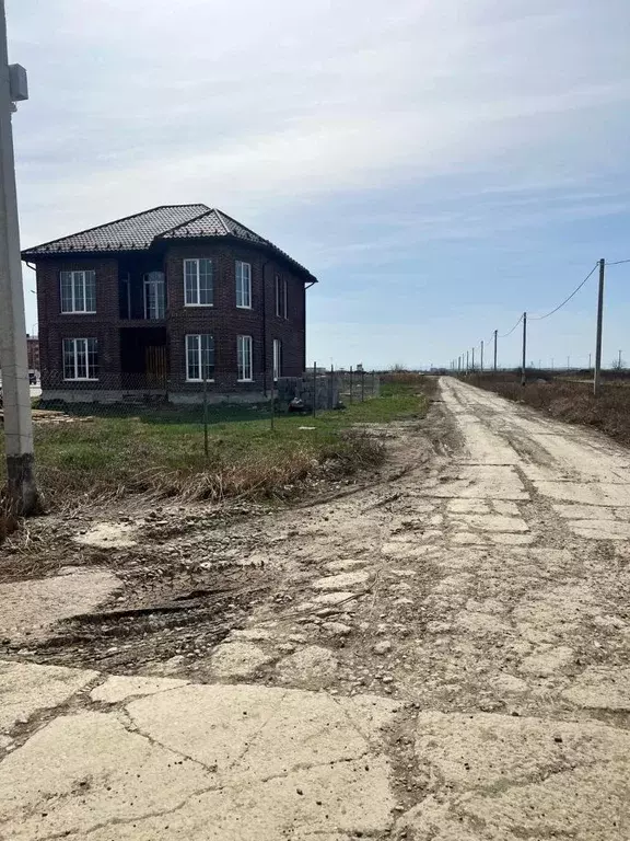 Участок в Адыгея, Тахтамукайский район, Старобжегокайское с/пос, Новая ... - Фото 1