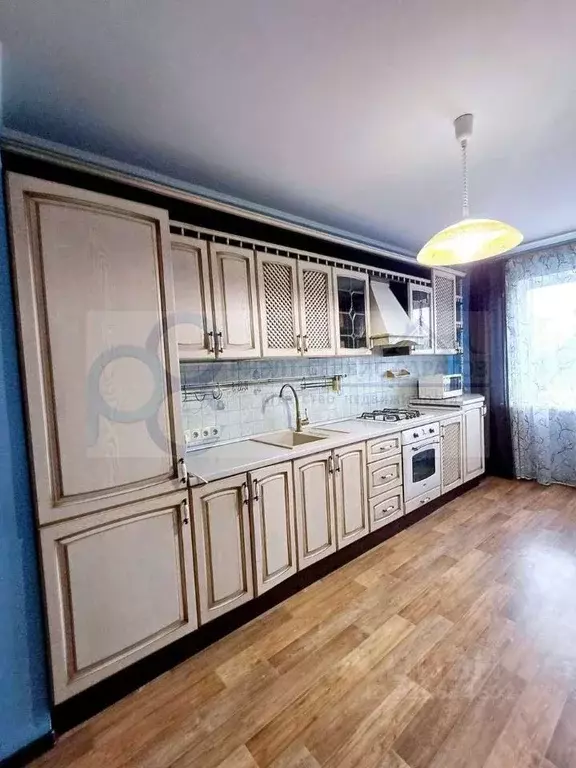 3-к кв. Саратовская область, Саратов проезд 2-й Огородный, 27 (83.0 м) - Фото 0