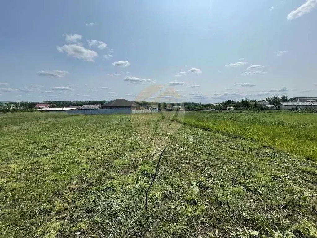 Участок в Белгородская область, Старооскольский городской округ, с. ... - Фото 1