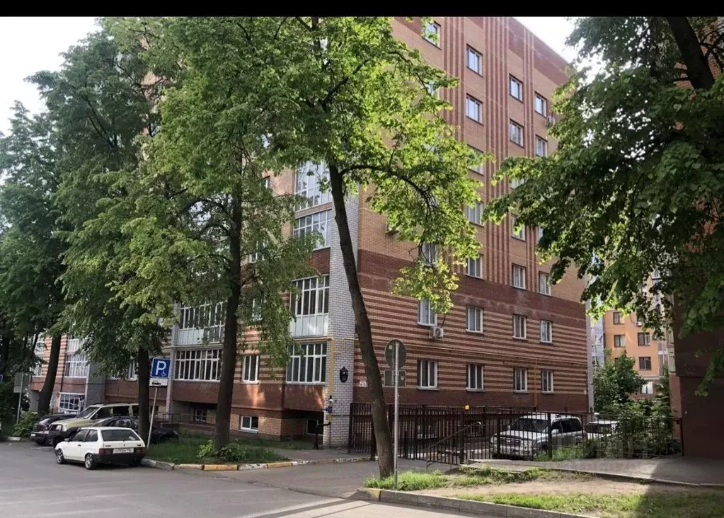 2-к кв. Татарстан, Казань ул. Зинина, 34 (81.0 м) - Фото 0