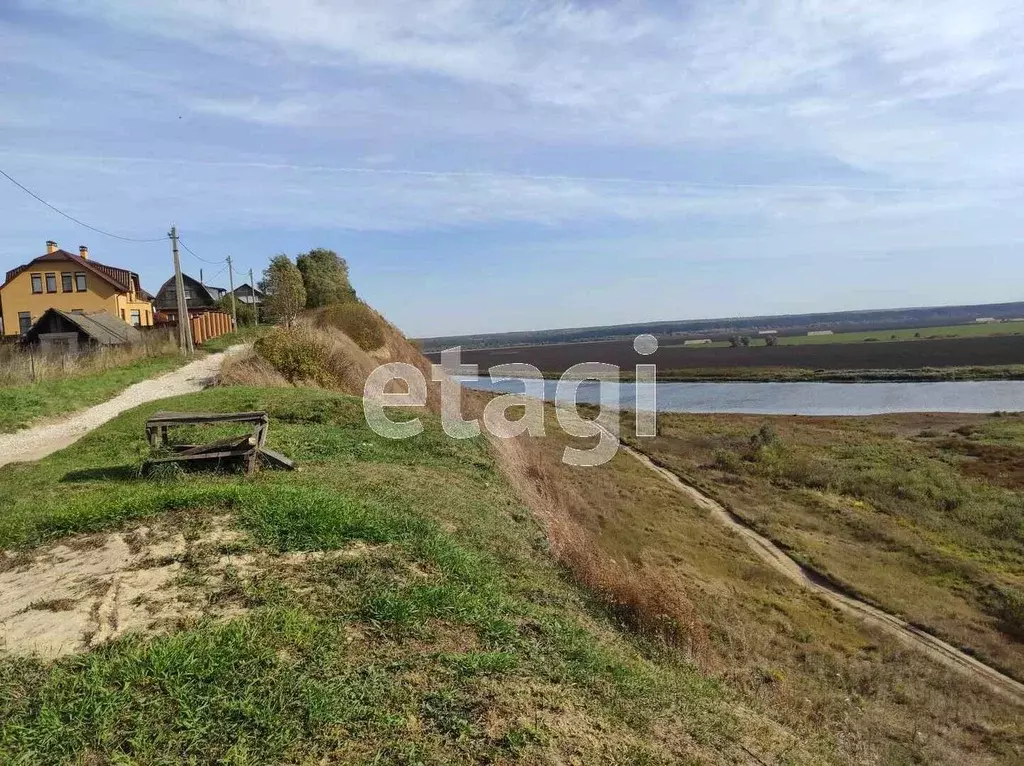 Дом в Калужская область, Перемышльский муниципальный округ, Сильково ... - Фото 1