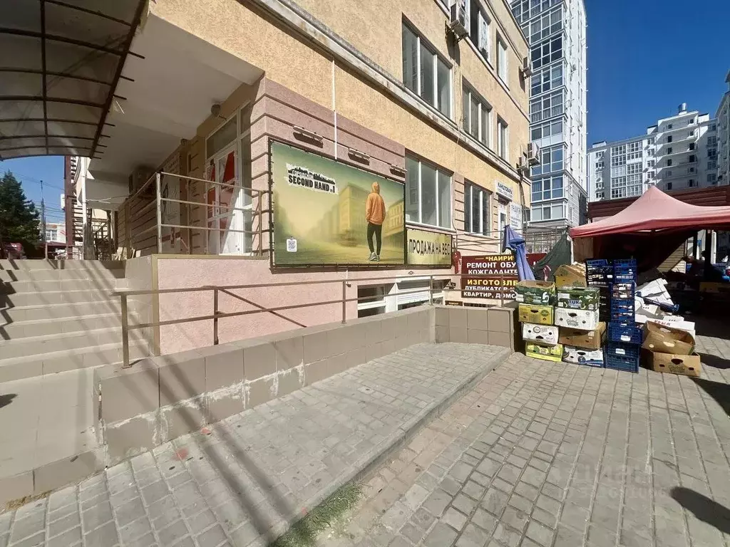 Торговая площадь в Севастополь просп. Октябрьской Революции, 42Б (190 ... - Фото 1