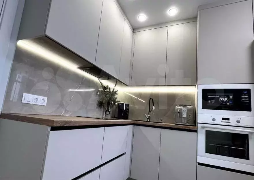 1-к. квартира, 42 м, 8/9 эт. - Фото 1