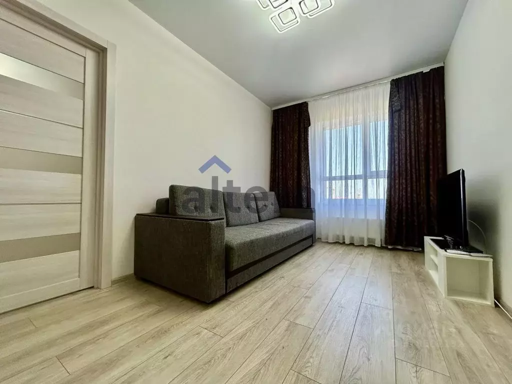 2-к кв. Татарстан, Казань ул. Рауиса Гареева, 105Б (48.0 м) - Фото 0