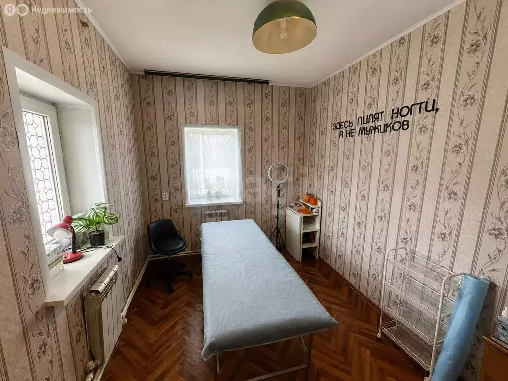 Дом в Белгородская область, рабочий посёлок Волоконовка, улица Чехова ... - Фото 1