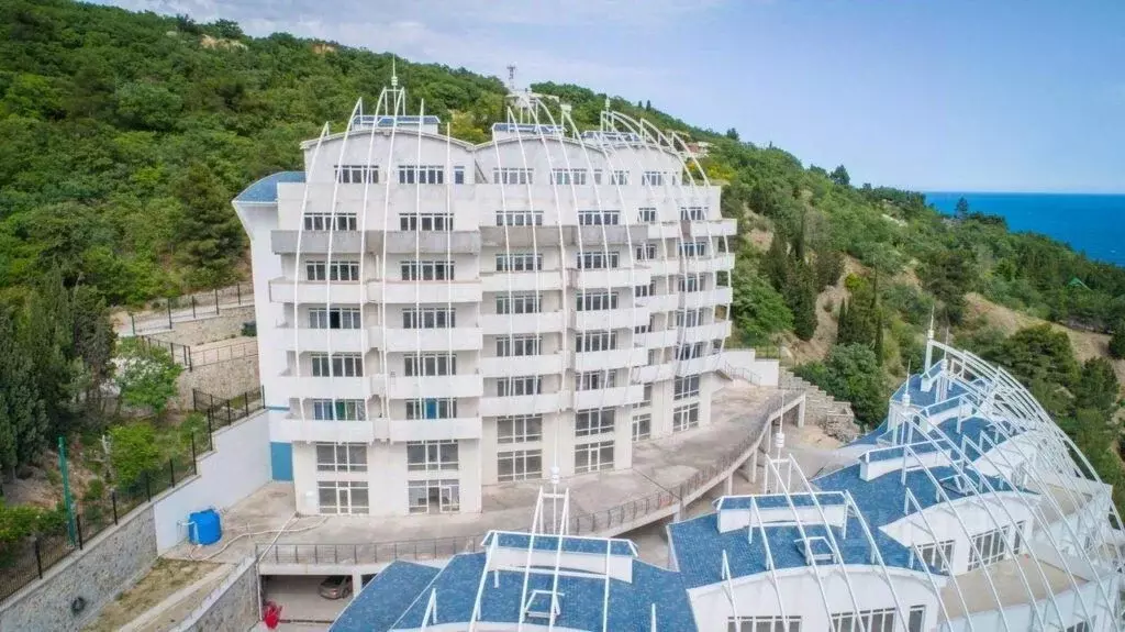3-к кв. Крым, Ялта городской округ, Береговое пгт ул. Кипарисная, 51А ... - Фото 1
