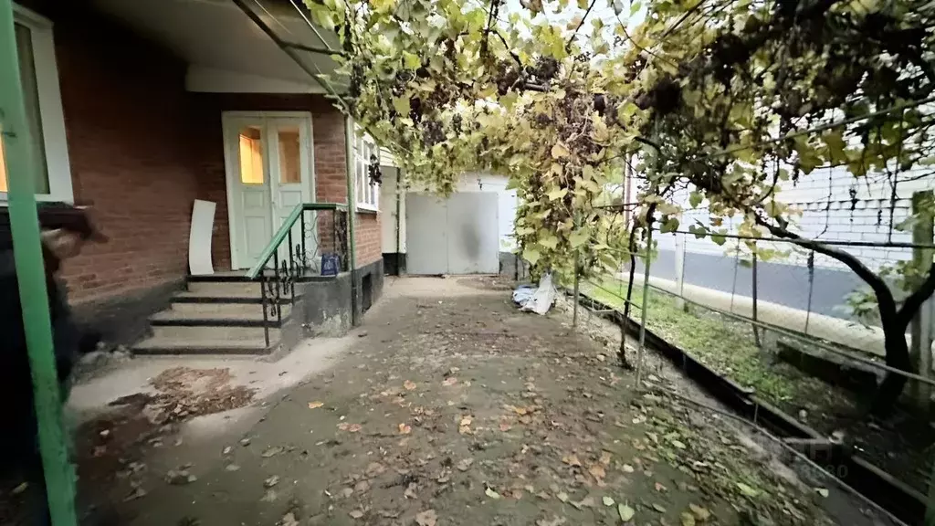 Дом в Краснодарский край, Абинск Первомайская ул., 22 (72 м) - Фото 2