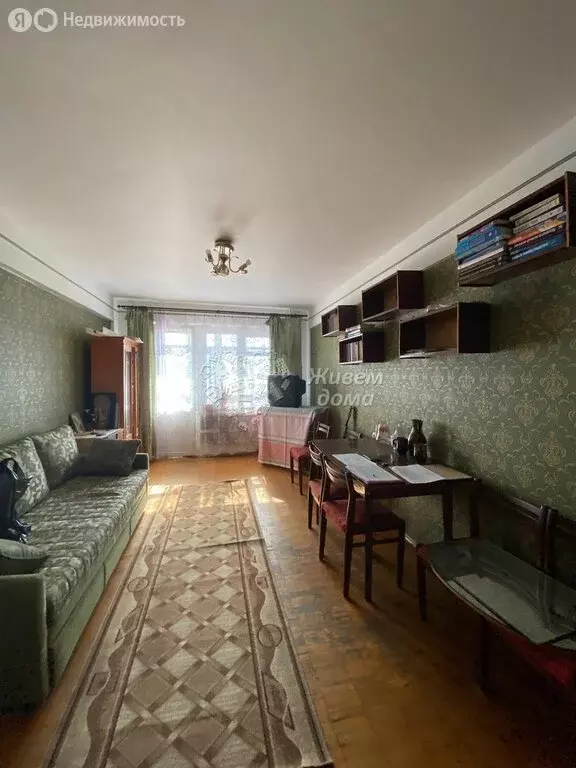 3-комнатная квартира: Волгоград, улица Академика Богомольца, 20 (62 м) - Фото 1