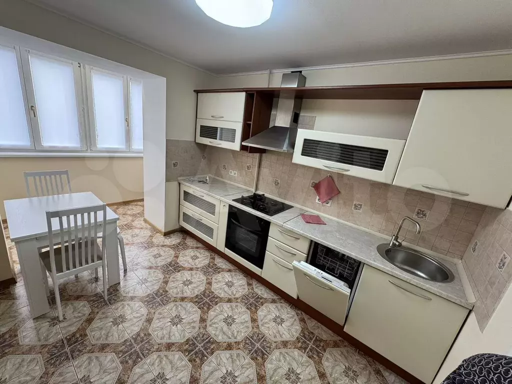 2-к. квартира, 51 м, 3/9 эт. - Фото 1