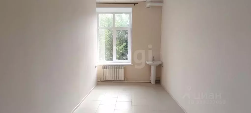 Офис в Удмуртия, Можга Можгинский район, Вокзальная ул., 5 (11 м) - Фото 1