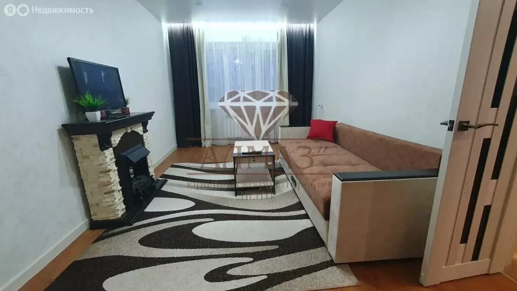 2-комнатная квартира: Елец, улица Пушкина, 18 (50 м) - Фото 0