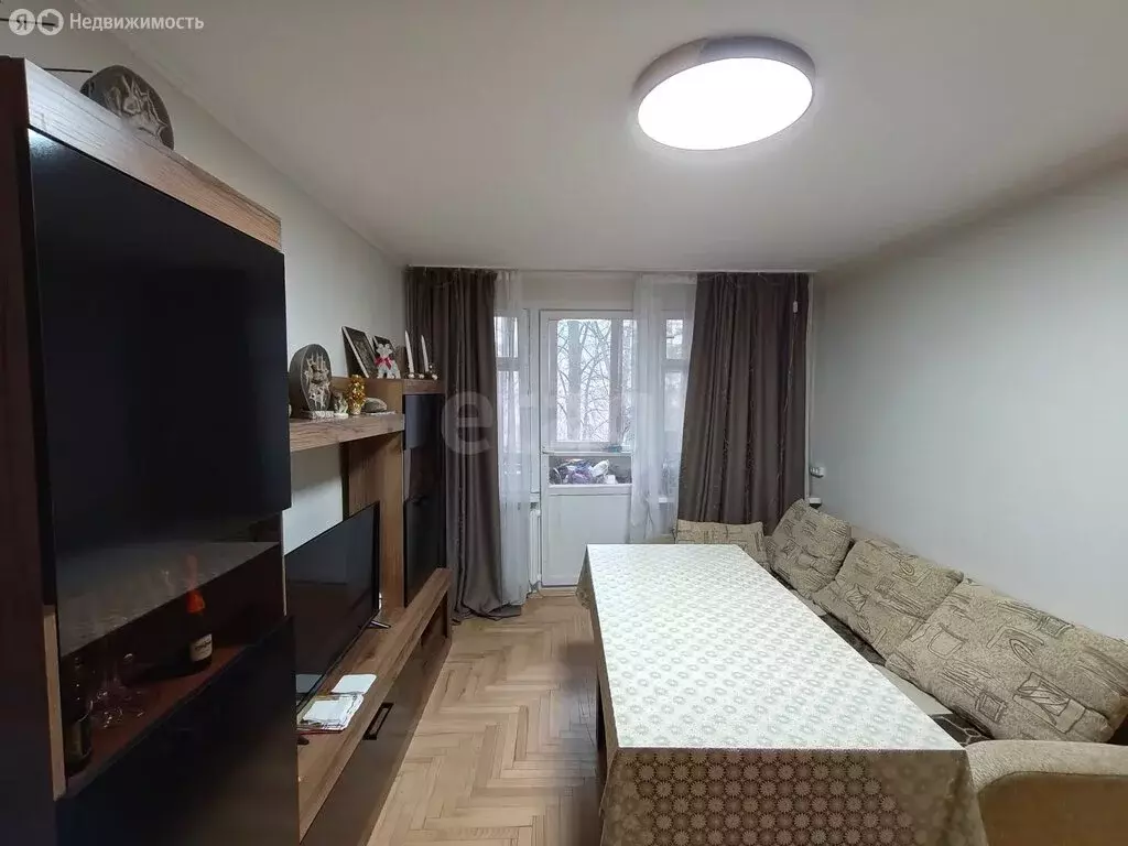 3-комнатная квартира: Пятигорск, проспект Калинина, 19 (65.6 м) - Фото 1