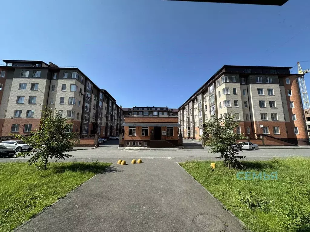 2-к кв. Северная Осетия, Владикавказ ул. Шамиля Джикаева, 3А (53.0 м) - Фото 0