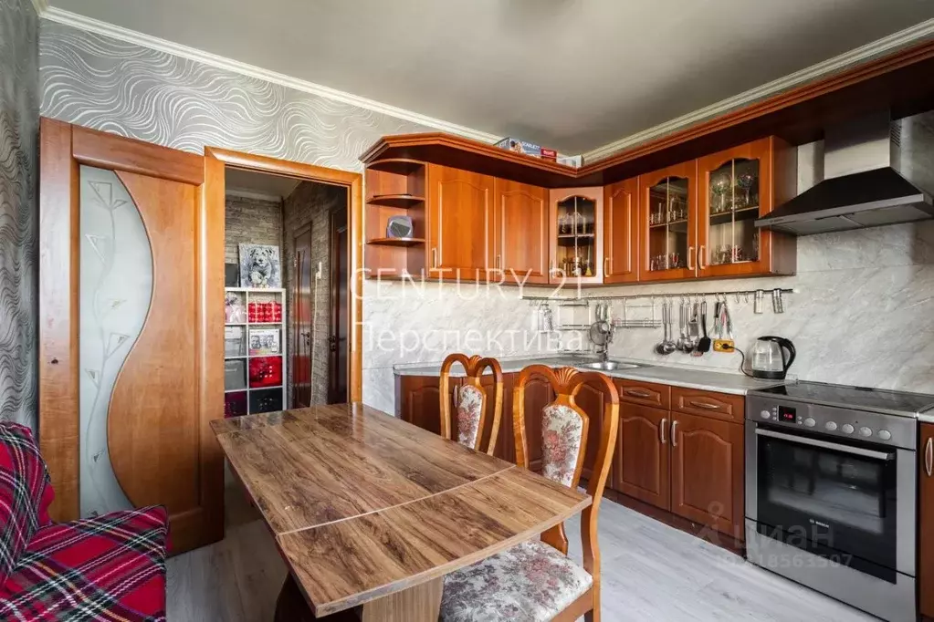 3-к кв. Москва ул. Марьинский Парк, 17К2 (75.0 м) - Фото 0