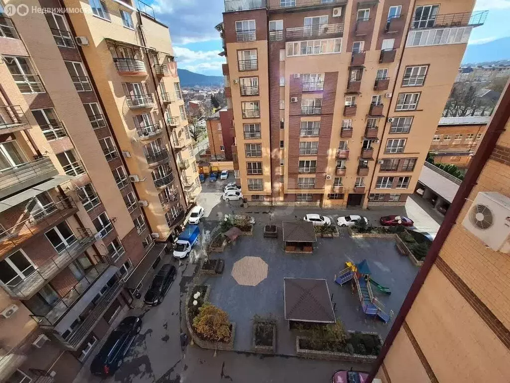 2-комнатная квартира: Владикавказ, улица Гастелло, 76 (85 м) - Фото 1