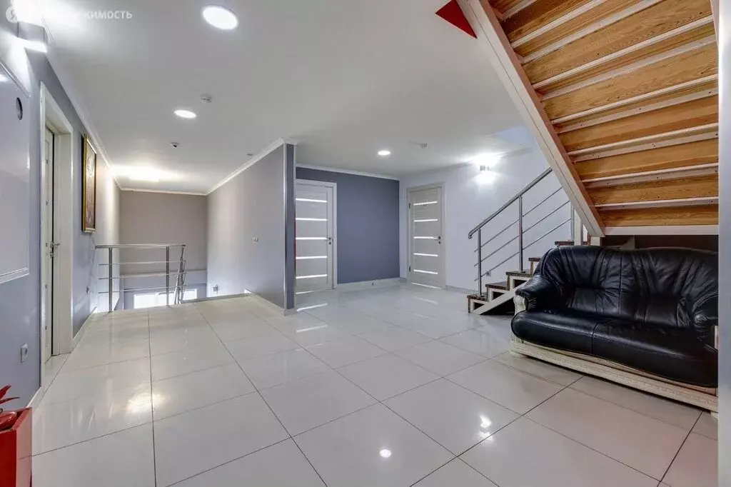 Офис (250 м) - Фото 1